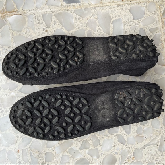 Ferragamo black suede flats - Picture 3 of 3